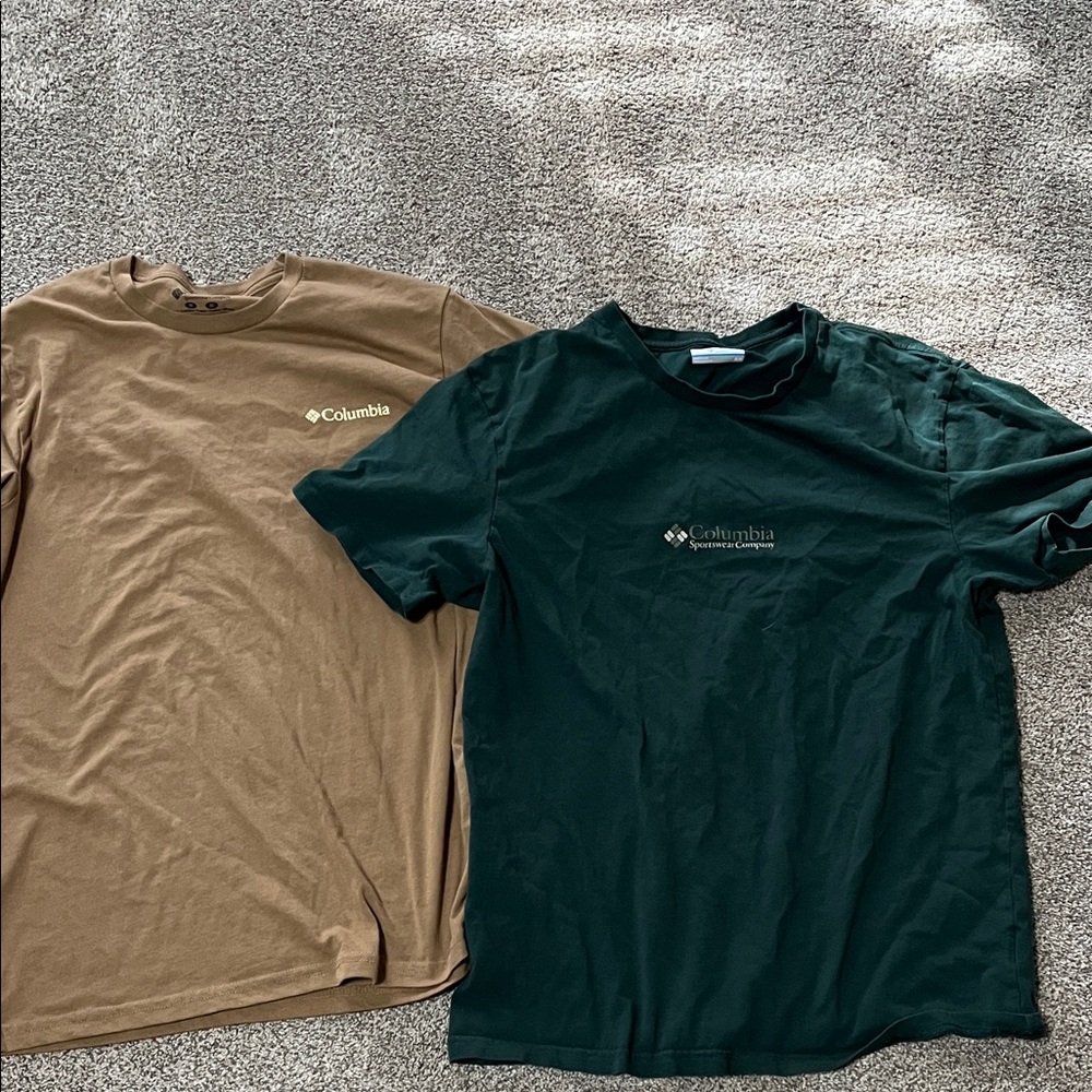 Columbia Men's Short Sleeve Tees in Forest Green and Khaki